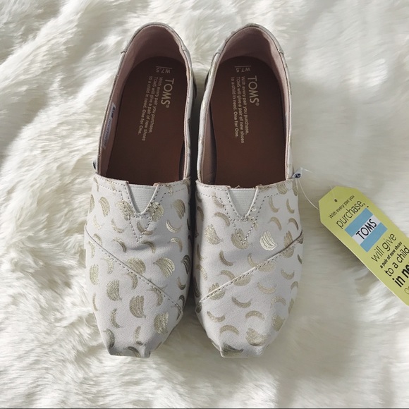 Toms Shoes - TOMS Gold Banana Print Shoes